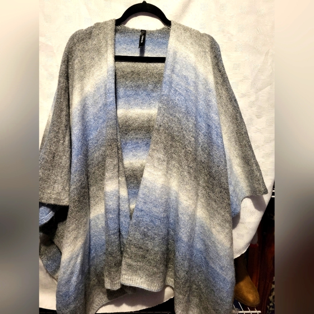 Torrid super soft poncho